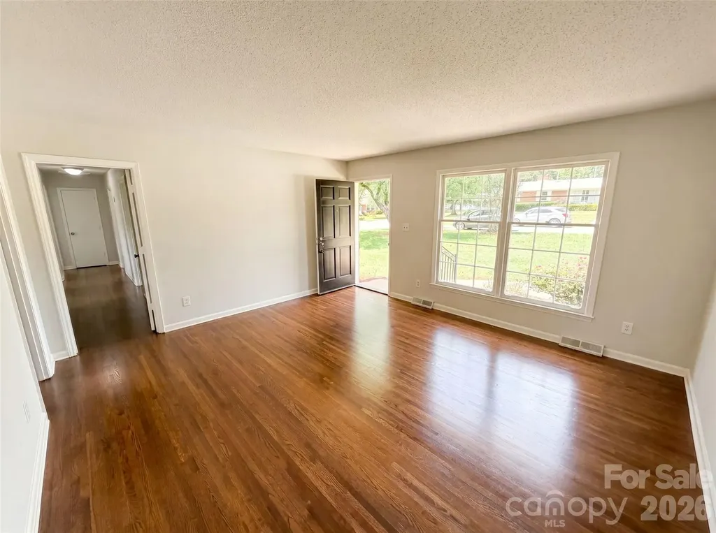 2039 Artwood Lane Charlotte NC 28217
