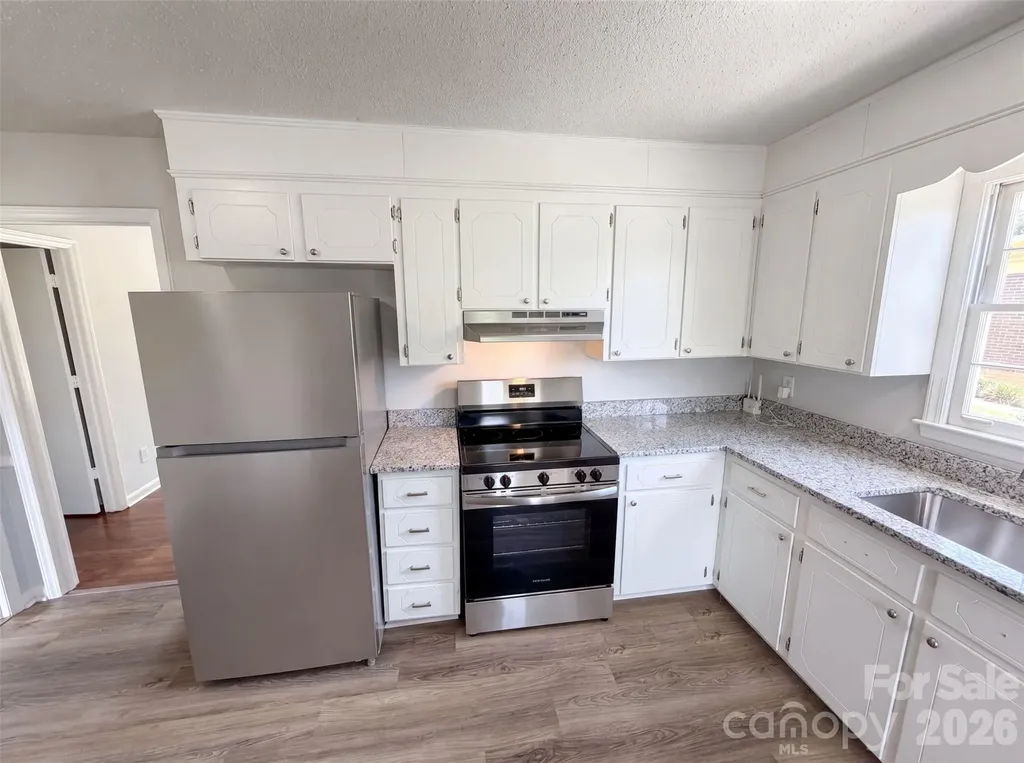 2039 Artwood Lane Charlotte NC 28217