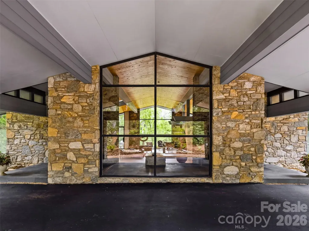 3 Holly Hill Road Biltmore Forest NC 28803