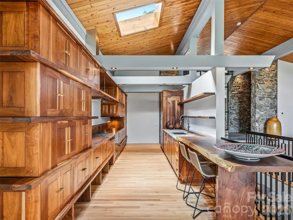 3 Holly Hill Road Biltmore Forest NC 28803