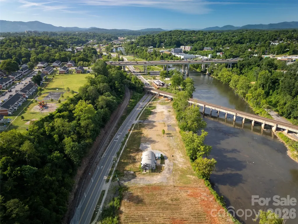 388 Riverside Drive Asheville NC 28801