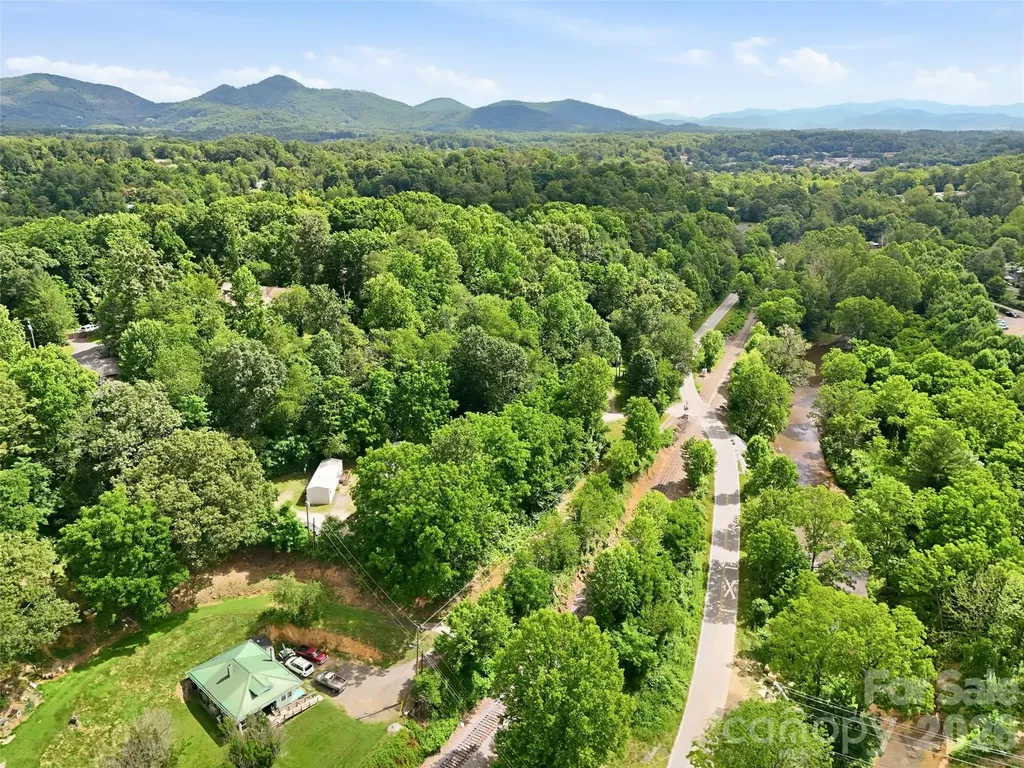 126 Lindsey Road Candler NC 28715