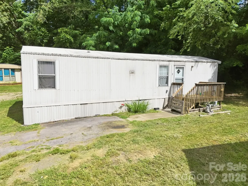 126 Lindsey Road Candler NC 28715