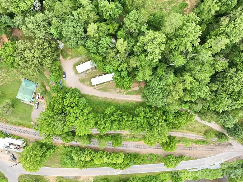 126 Lindsey Road Candler NC 28715