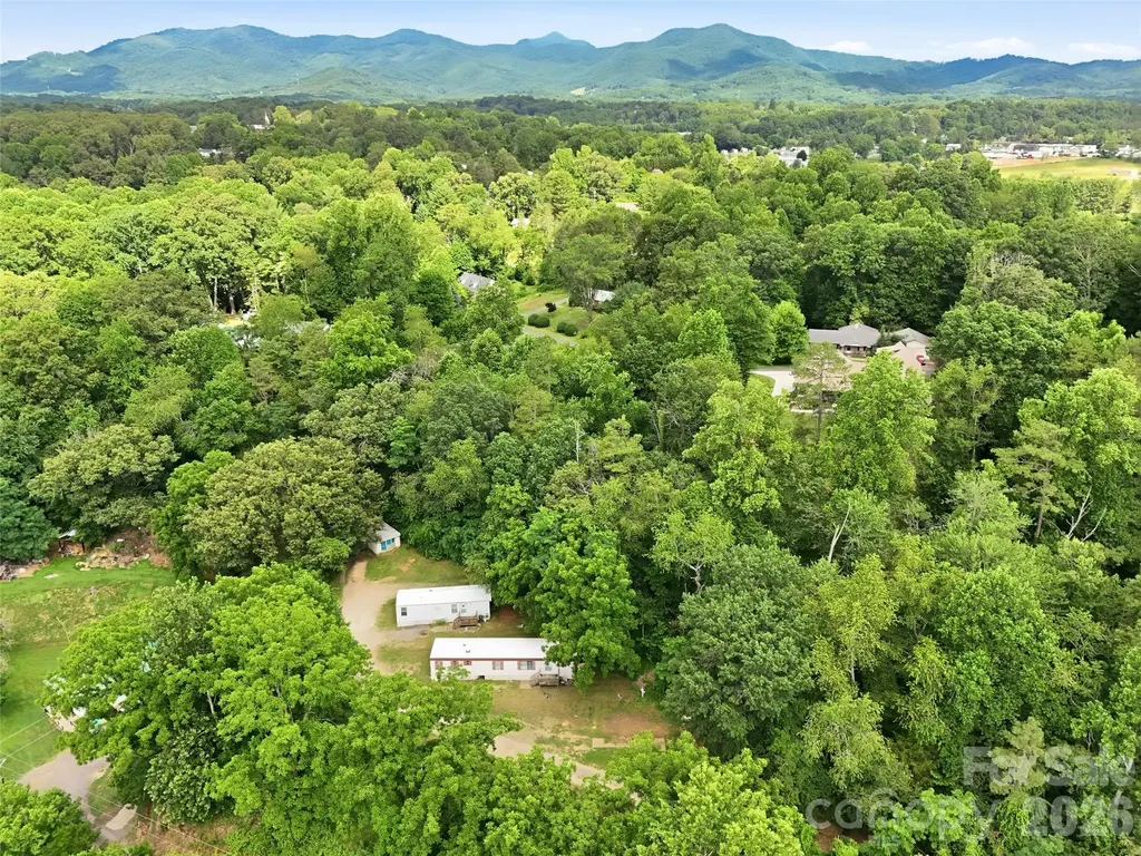 126 Lindsey Road Candler NC 28715