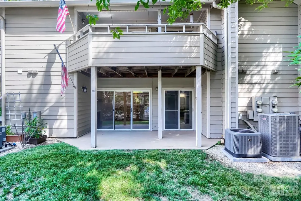 2520 Stradbrook Drive Charlotte NC 28210