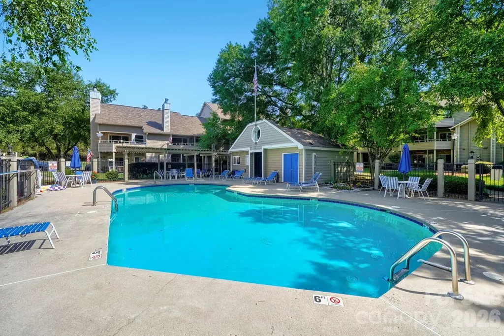2520 Stradbrook Drive Charlotte NC 28210