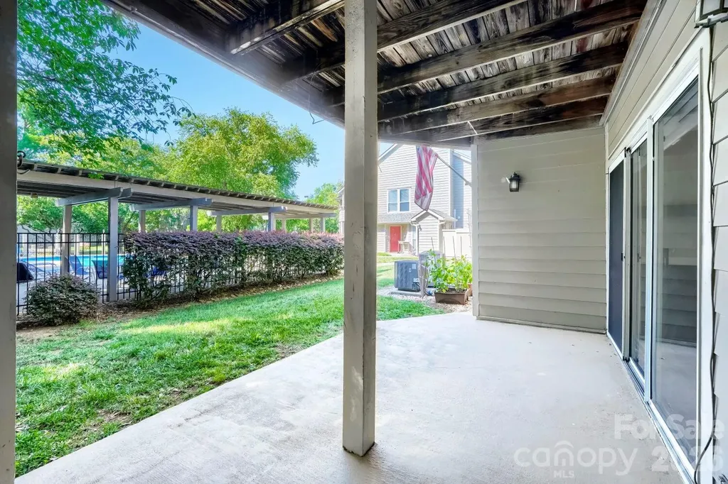 2520 Stradbrook Drive Charlotte NC 28210