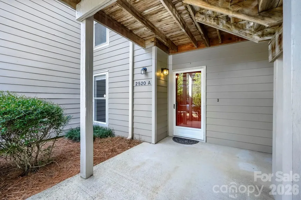 2520 Stradbrook Drive Charlotte NC 28210
