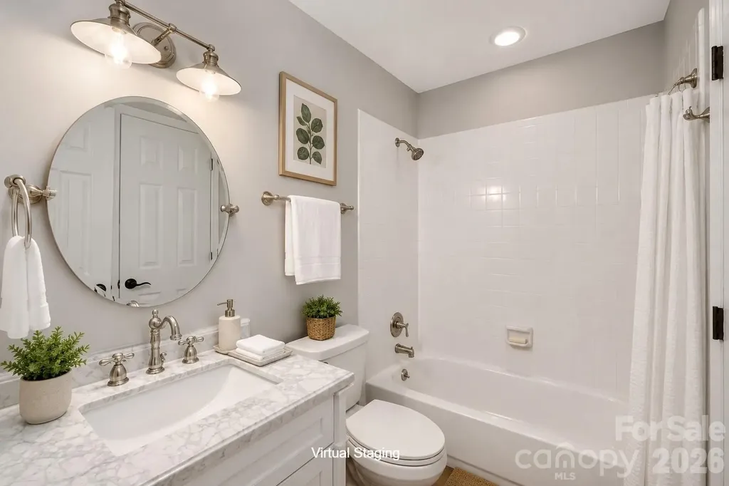 2520 Stradbrook Drive Charlotte NC 28210