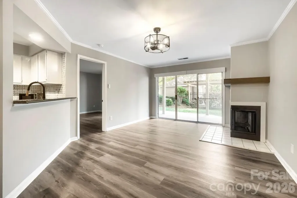 2520 Stradbrook Drive Charlotte NC 28210