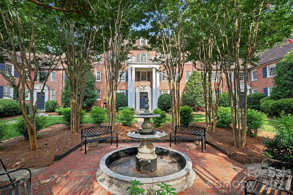 106 Colville Road Charlotte NC 28207
