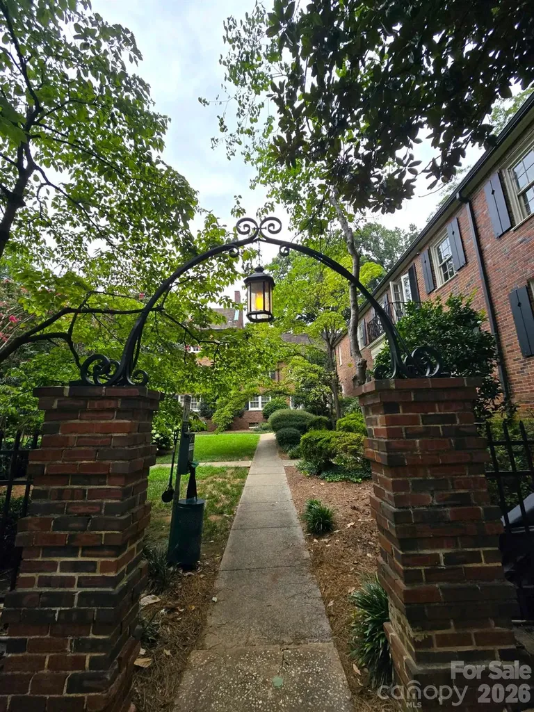 106 Colville Road Charlotte NC 28207