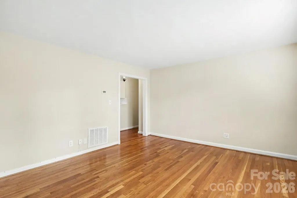 106 Colville Road Charlotte NC 28207