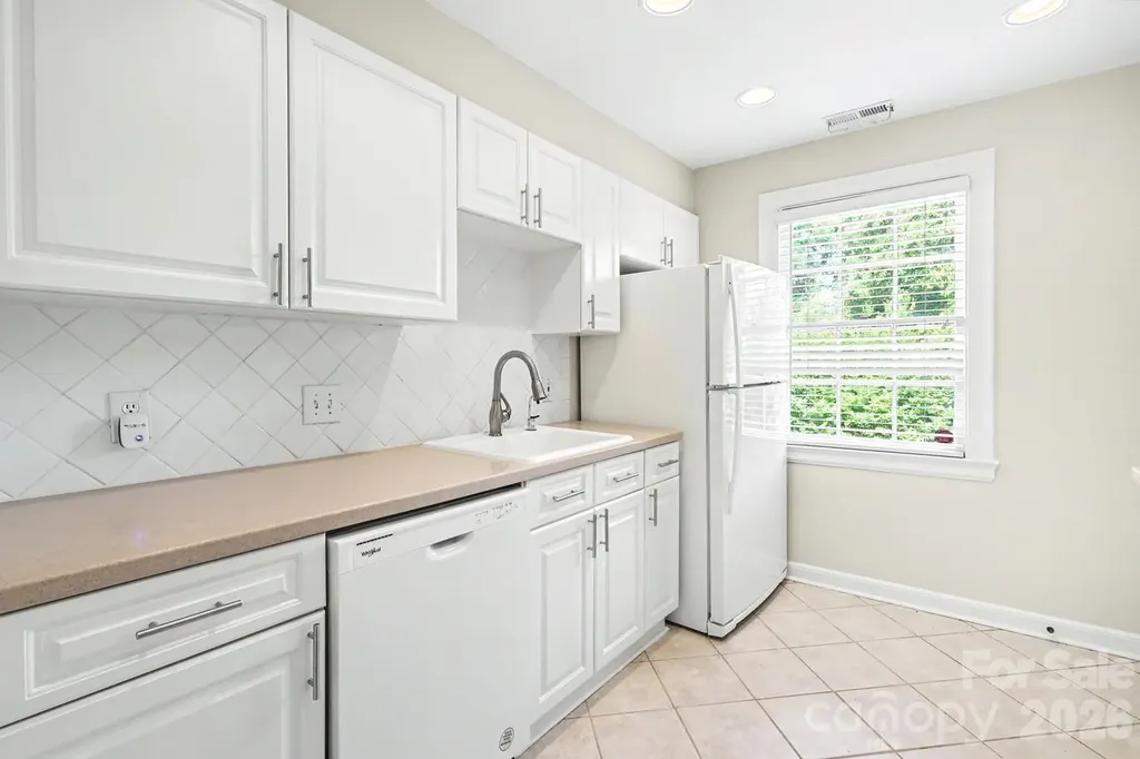 106 Colville Road Charlotte NC 28207