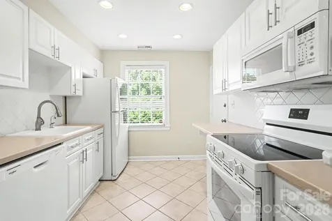 106 Colville Road Charlotte NC 28207