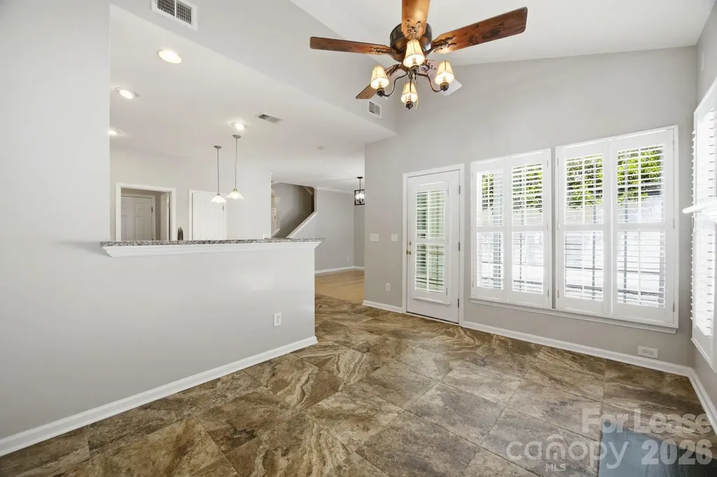 1804 Robinwood Village Drive Gastonia NC 28054