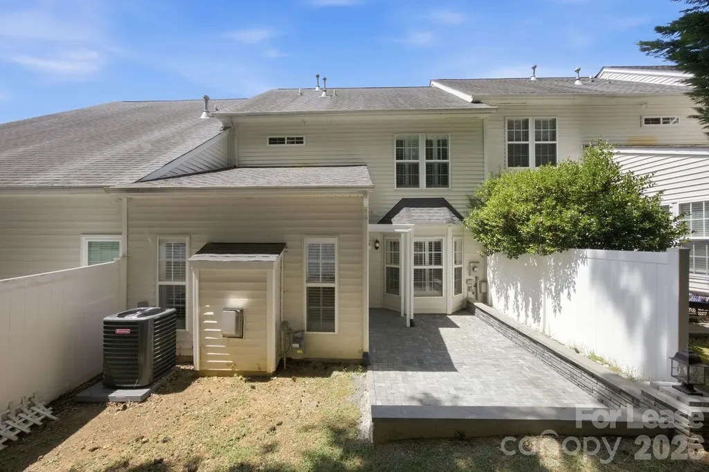 1804 Robinwood Village Drive Gastonia NC 28054