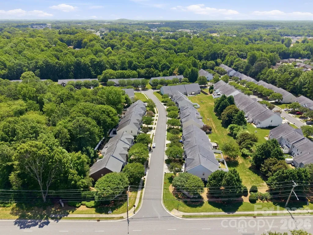 1804 Robinwood Village Drive Gastonia NC 28054
