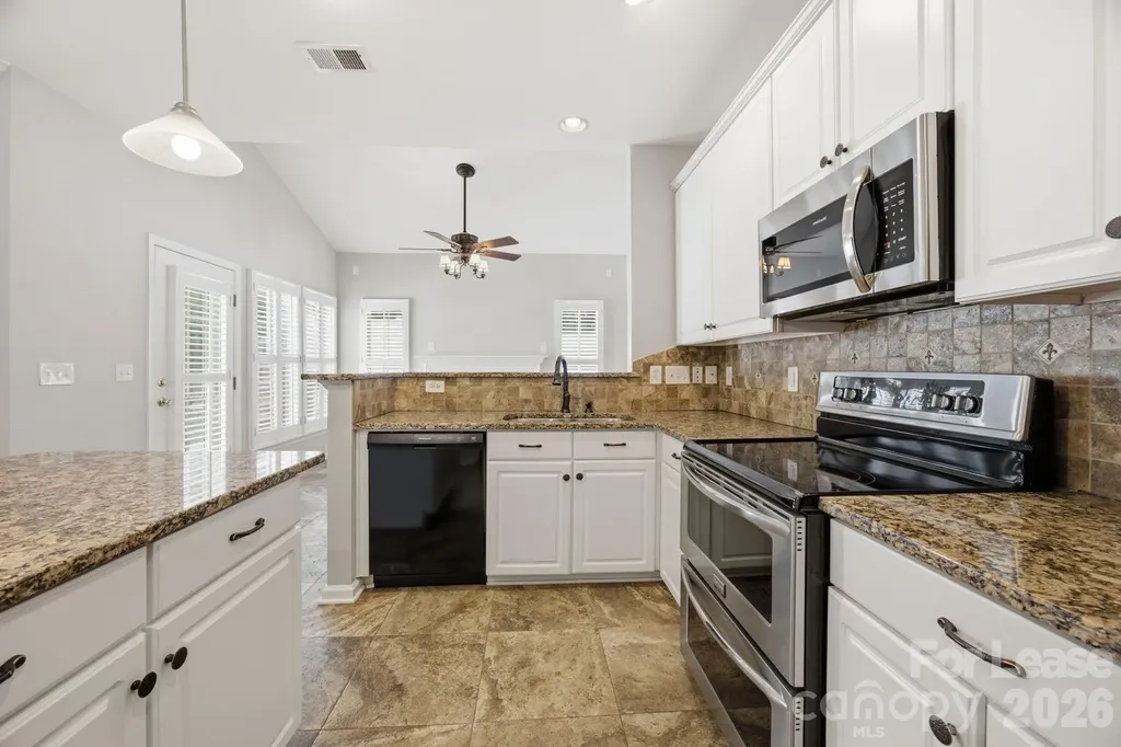 1804 Robinwood Village Drive Gastonia NC 28054