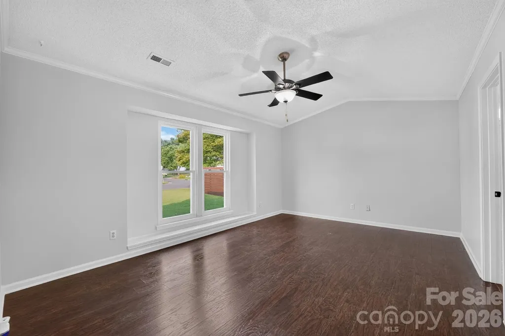 4883 Renfrew Drive Concord NC 28027