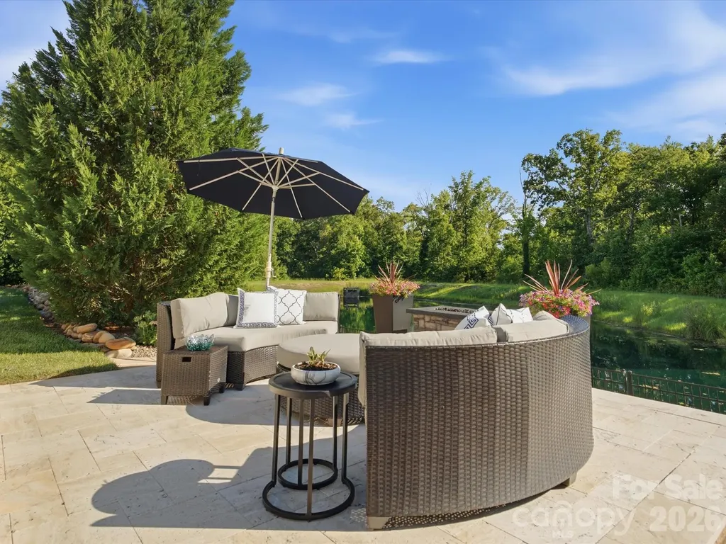 1124 Ladera Drive Waxhaw NC 28173