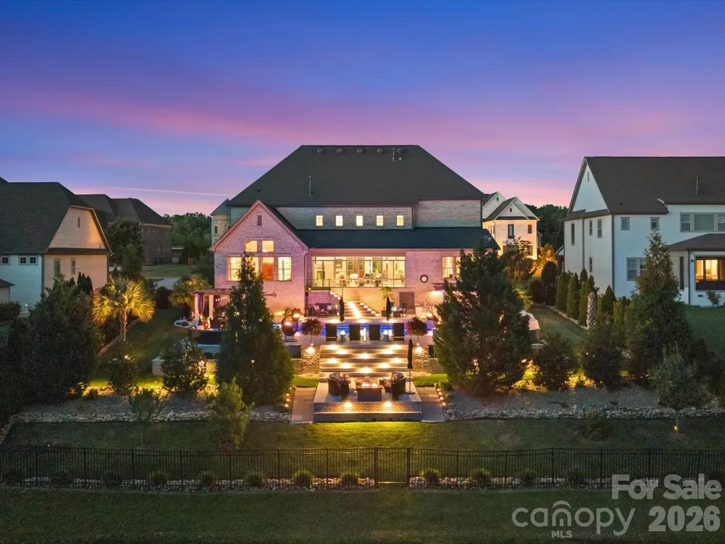 1124 Ladera Drive Waxhaw NC 28173