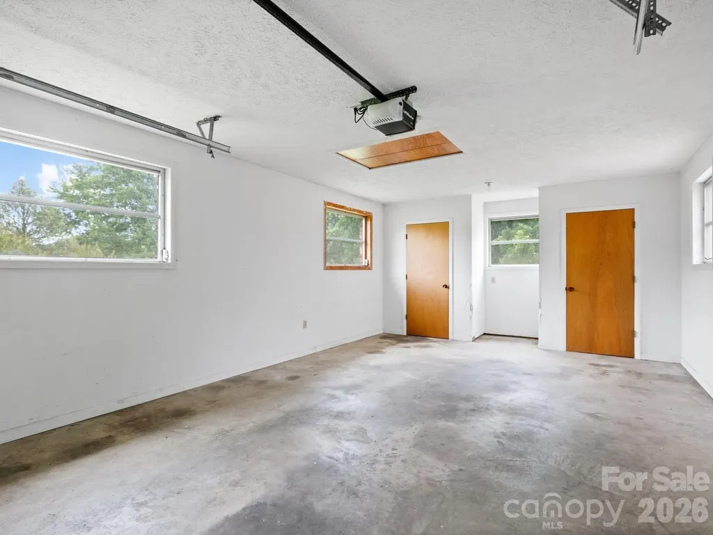 49 Hickory Tree Road Asheville NC 28805