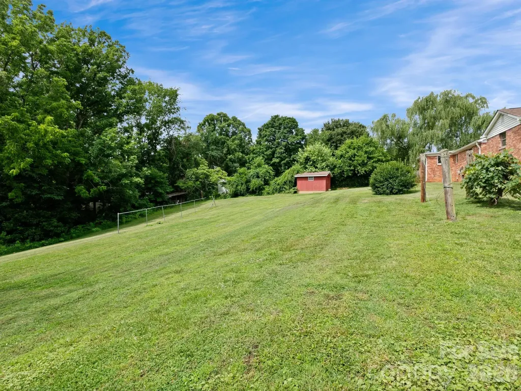 49 Hickory Tree Road Asheville NC 28805
