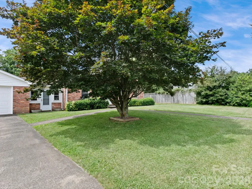 49 Hickory Tree Road Asheville NC 28805