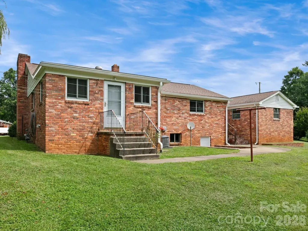 49 Hickory Tree Road Asheville NC 28805