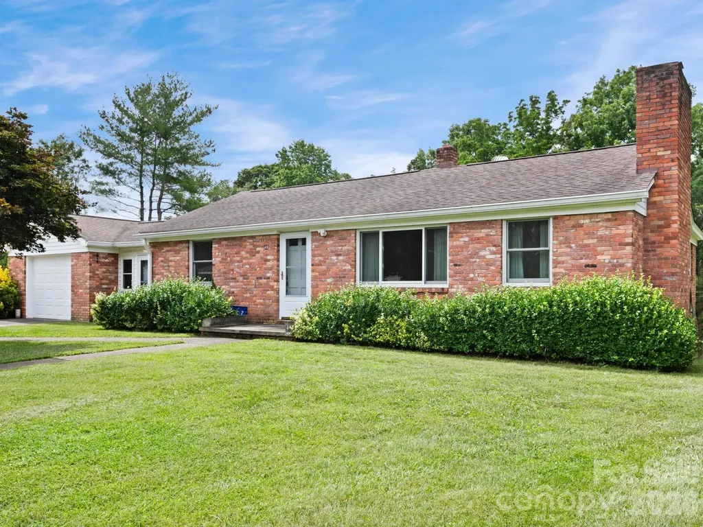 49 Hickory Tree Road Asheville NC 28805