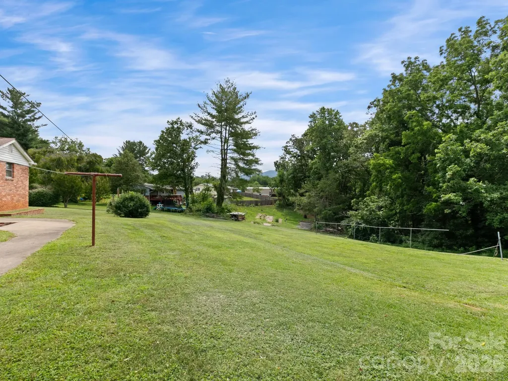 49 Hickory Tree Road Asheville NC 28805