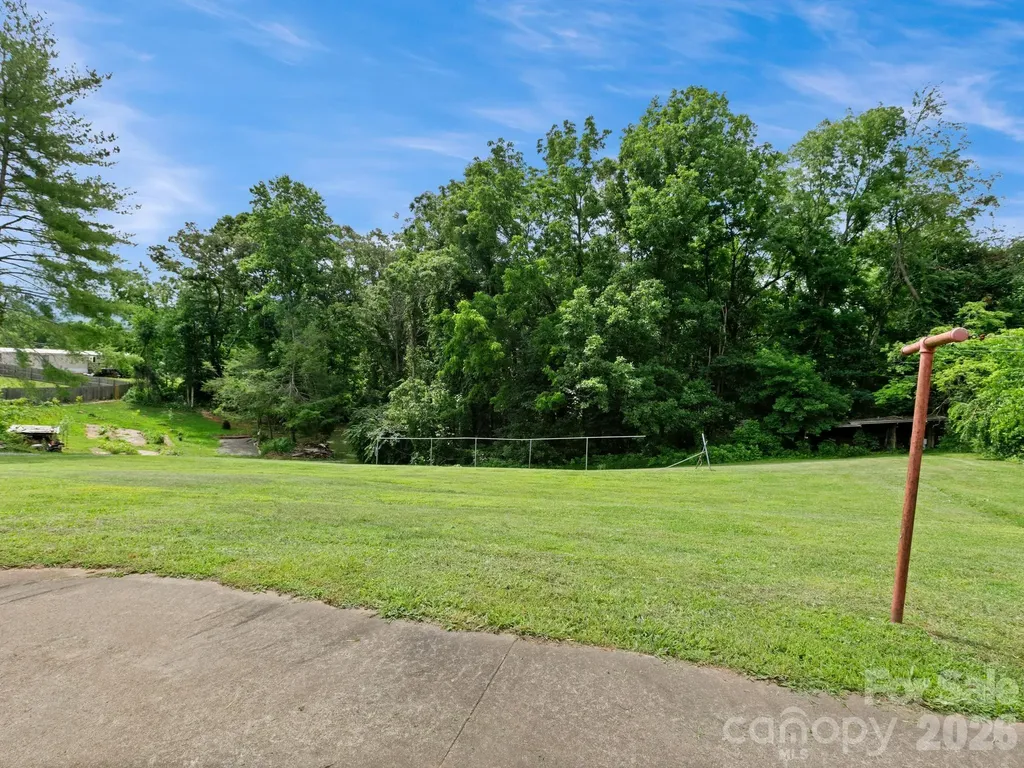 49 Hickory Tree Road Asheville NC 28805