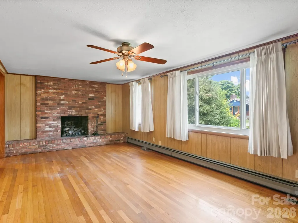49 Hickory Tree Road Asheville NC 28805