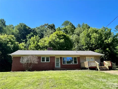 169 Double Island Road Burnsville NC 28714
