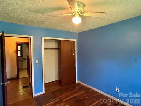 169 Double Island Road Burnsville NC 28714