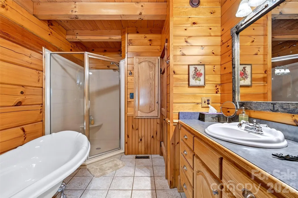 664 Paxton Creek Road Marion NC 28752