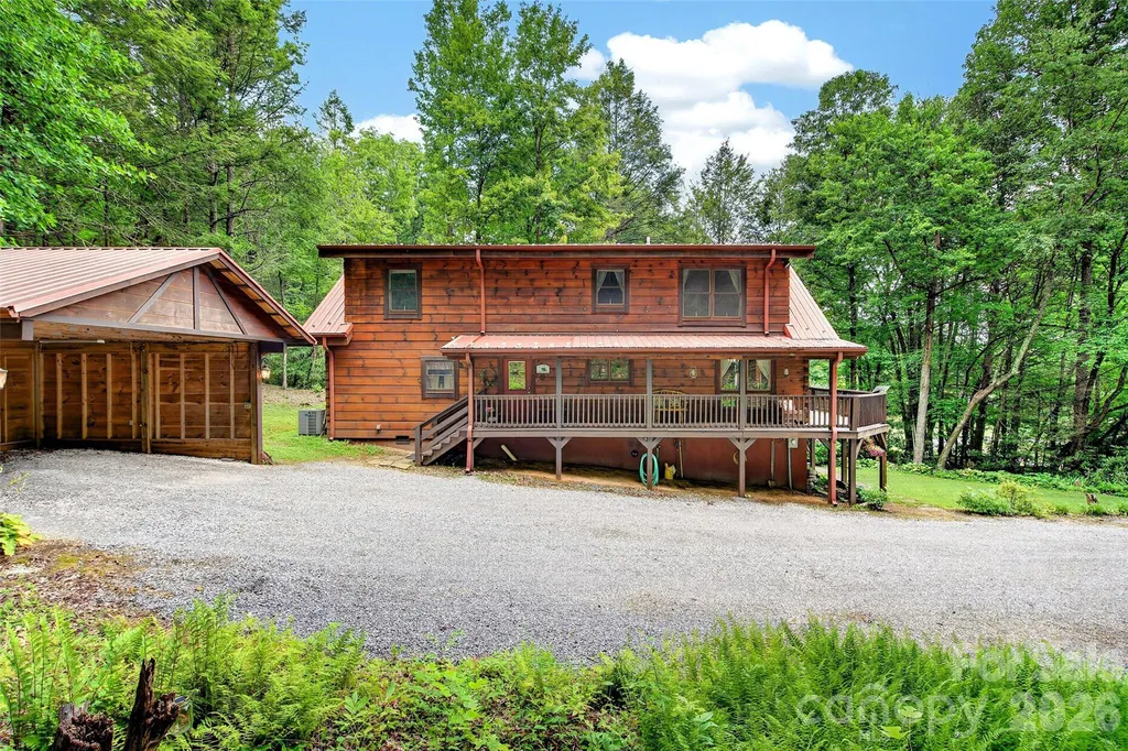 664 Paxton Creek Road Marion NC 28752