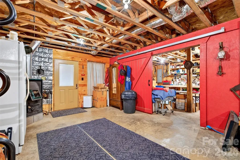 664 Paxton Creek Road Marion NC 28752