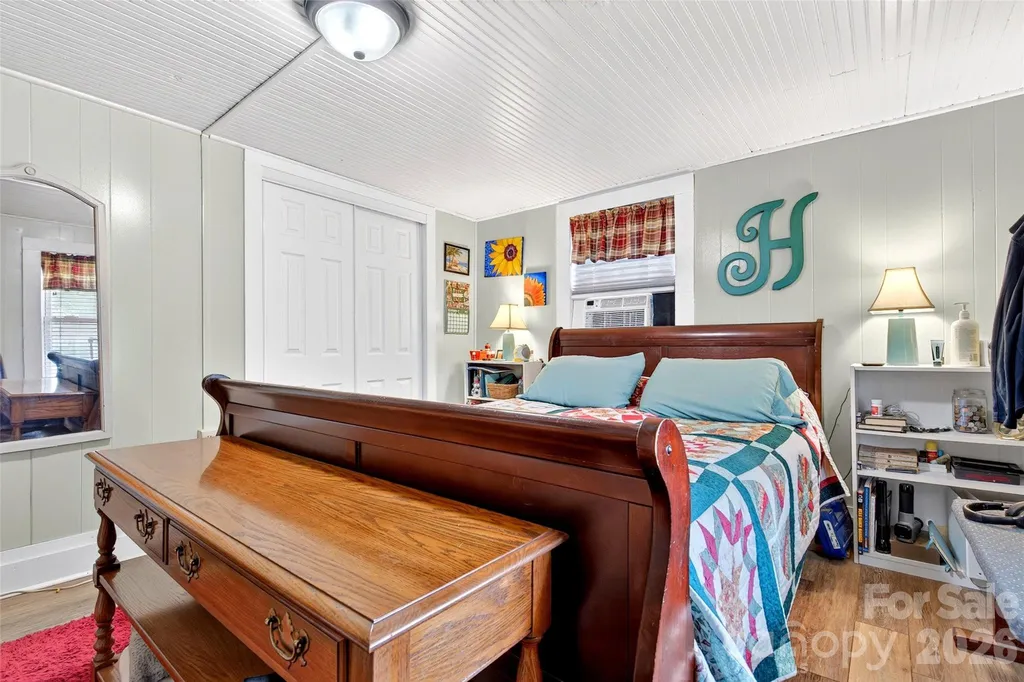 664 Paxton Creek Road Marion NC 28752