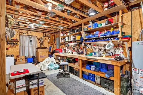 664 Paxton Creek Road Marion NC 28752