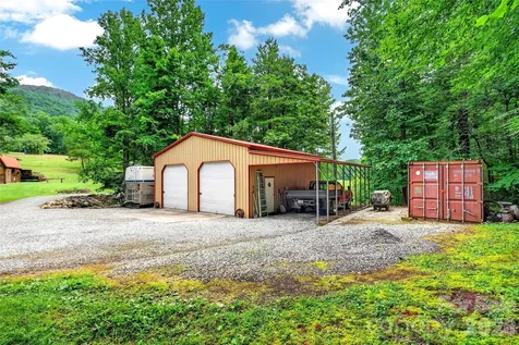 664 Paxton Creek Road Marion NC 28752