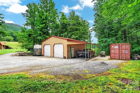 664 Paxton Creek Road Marion NC 28752