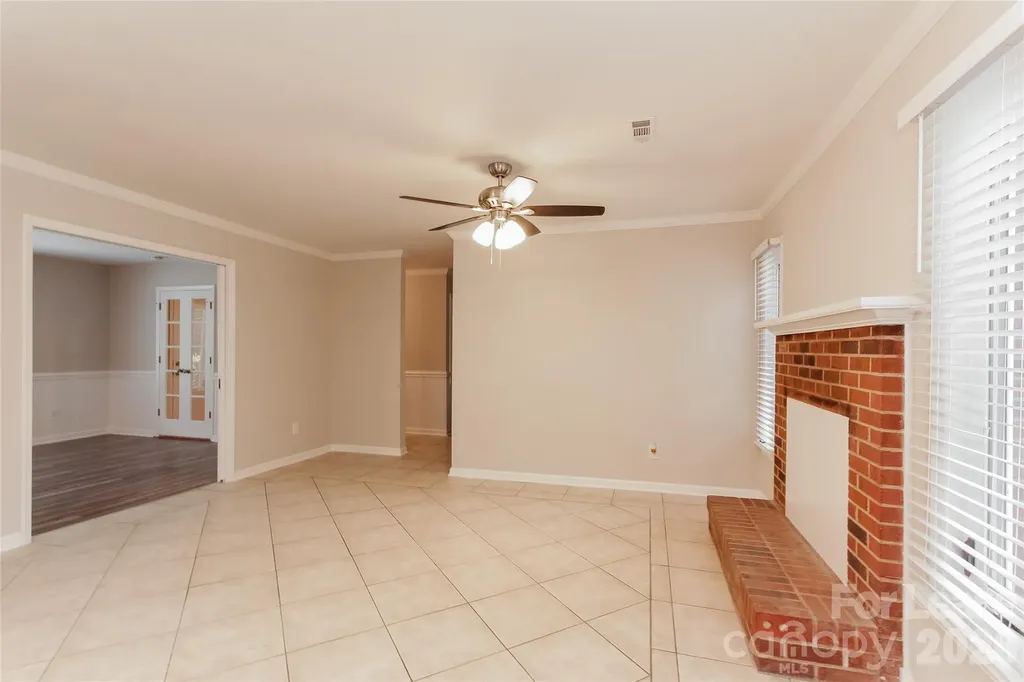 11902 Five Cedars Road Charlotte NC 28226