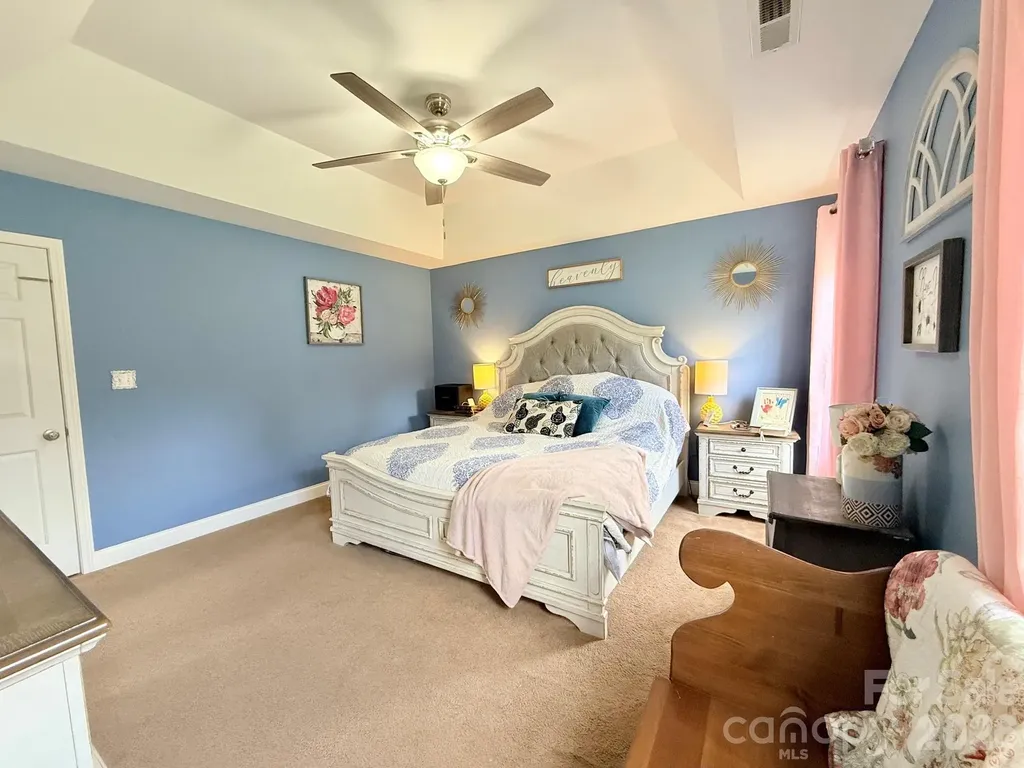 5360 Stonegate Farm Drive Granite Falls NC 28630