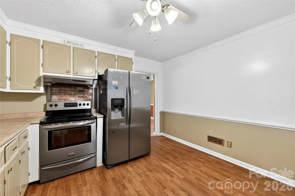 4400 Hamilton Circle Charlotte NC 28216