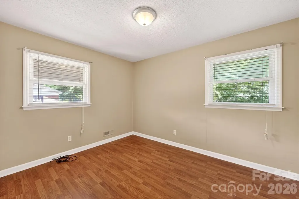 4400 Hamilton Circle Charlotte NC 28216