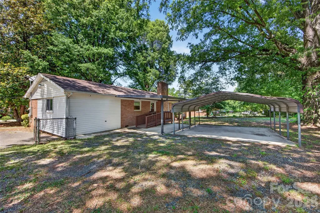 4400 Hamilton Circle Charlotte NC 28216