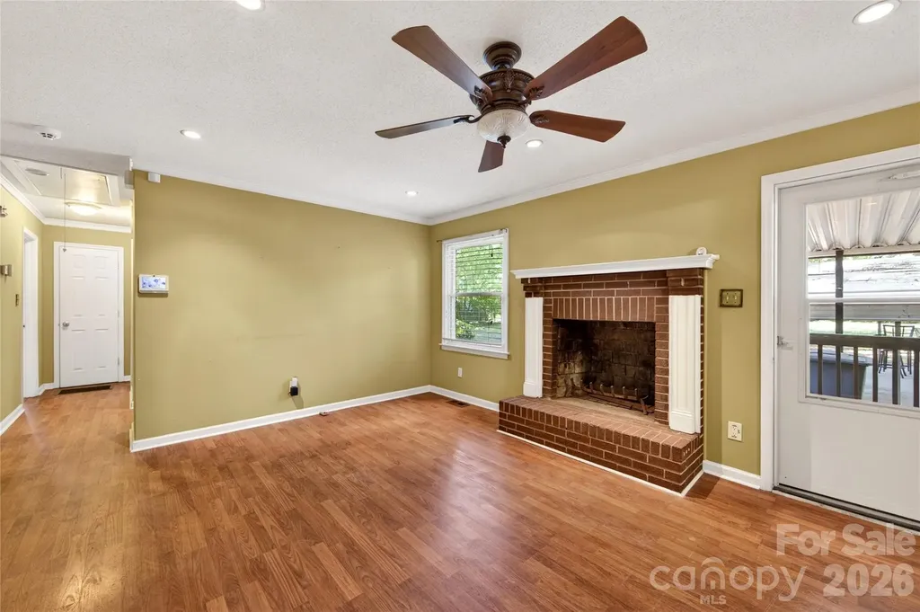 4400 Hamilton Circle Charlotte NC 28216